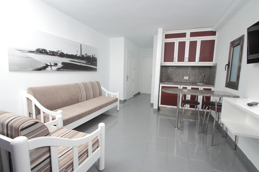 Turbo Club Apartments 15/50