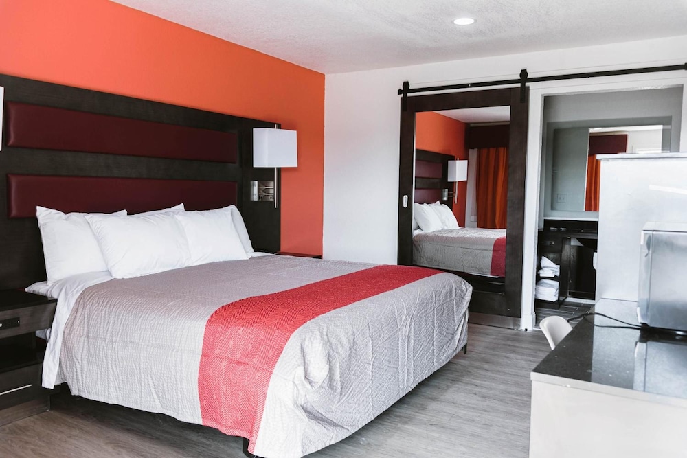 Motel6 Bellville, OH - Mid-Ohio 12/49