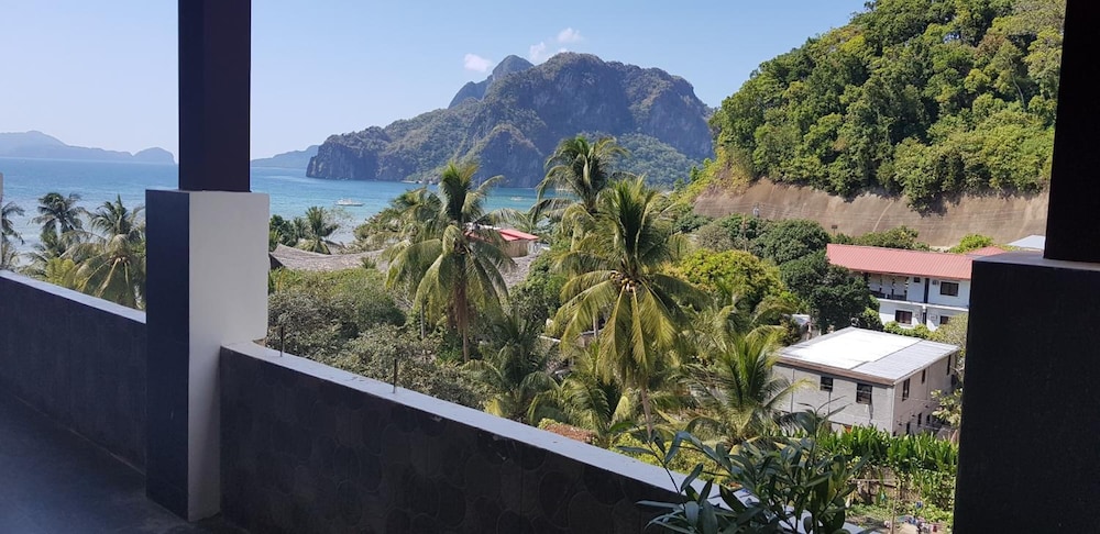 El Nido Royal Palm Inn 51/54