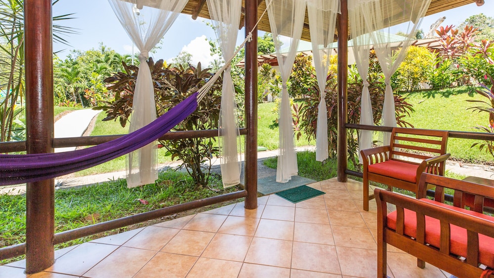 Hotel Villas Rio Mar 66/75