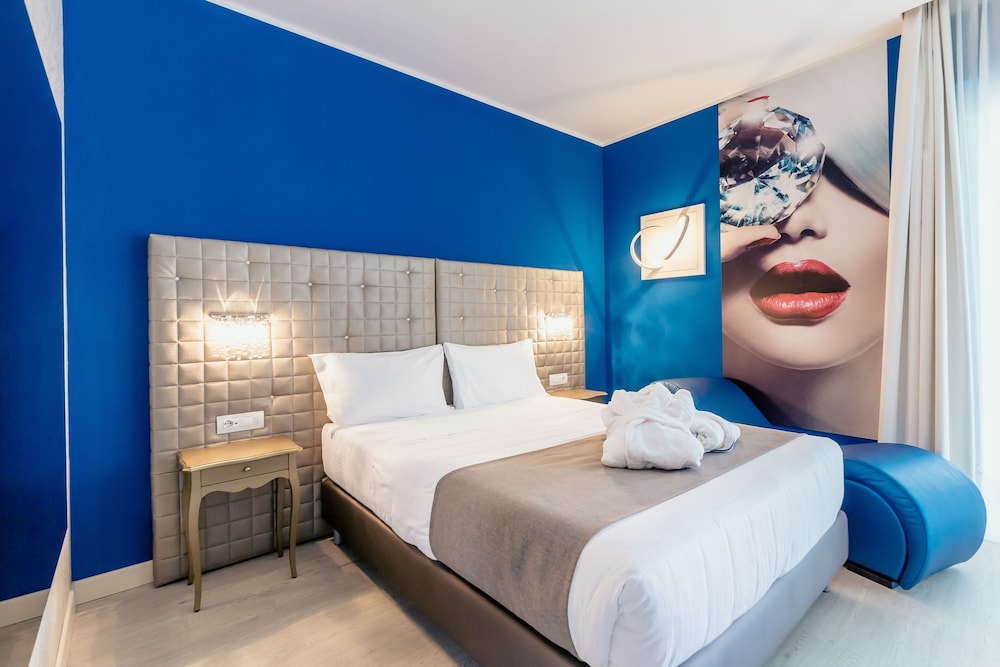 Superior, King Bed