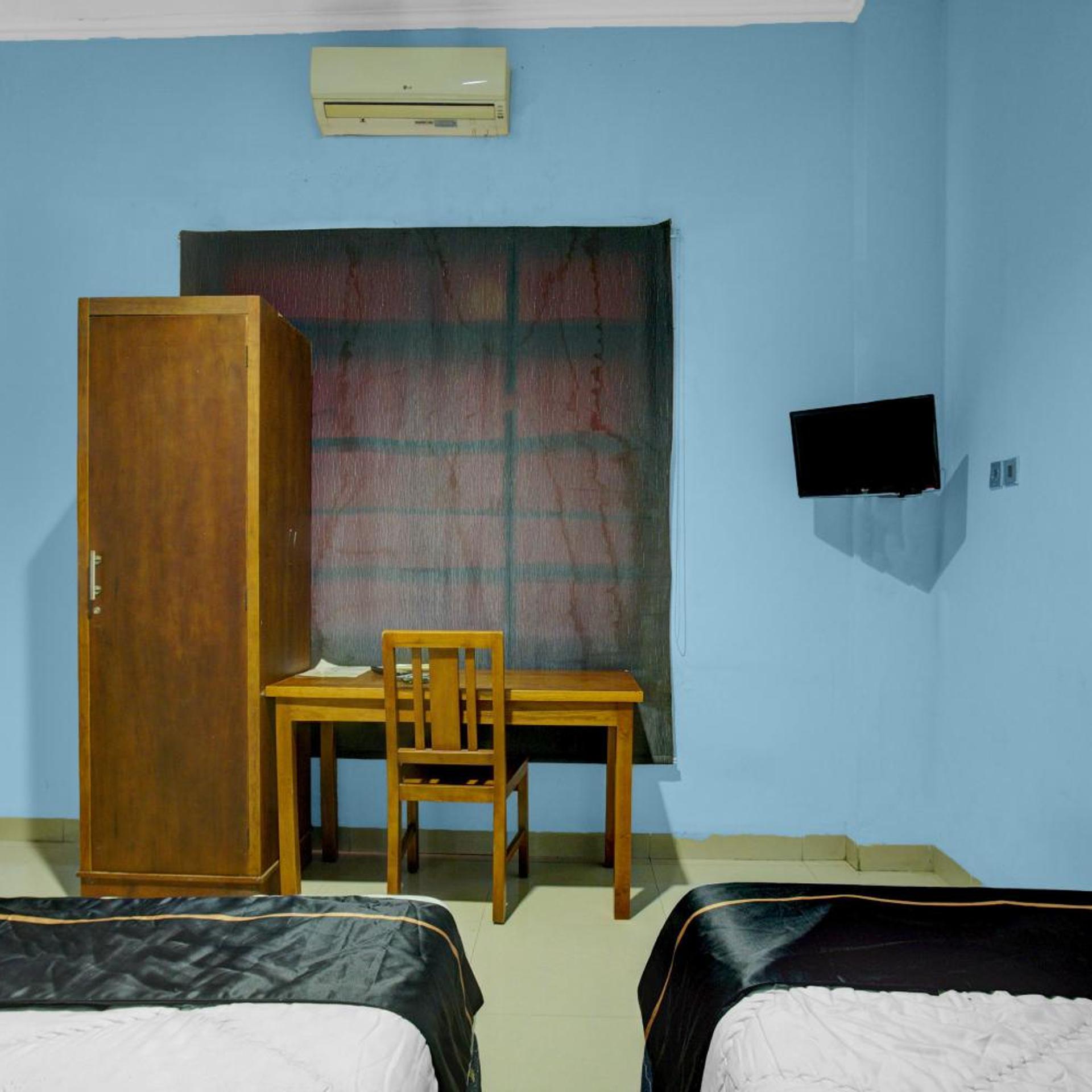 Hotel O near Palembang Square Mall formerly Wisma Faeyza Syakira Syariah 38/54
