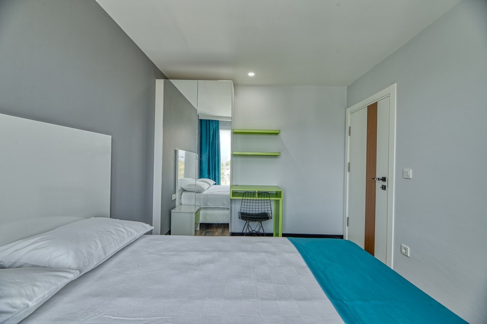 Gris & Verde Suite Hotel 8/50
