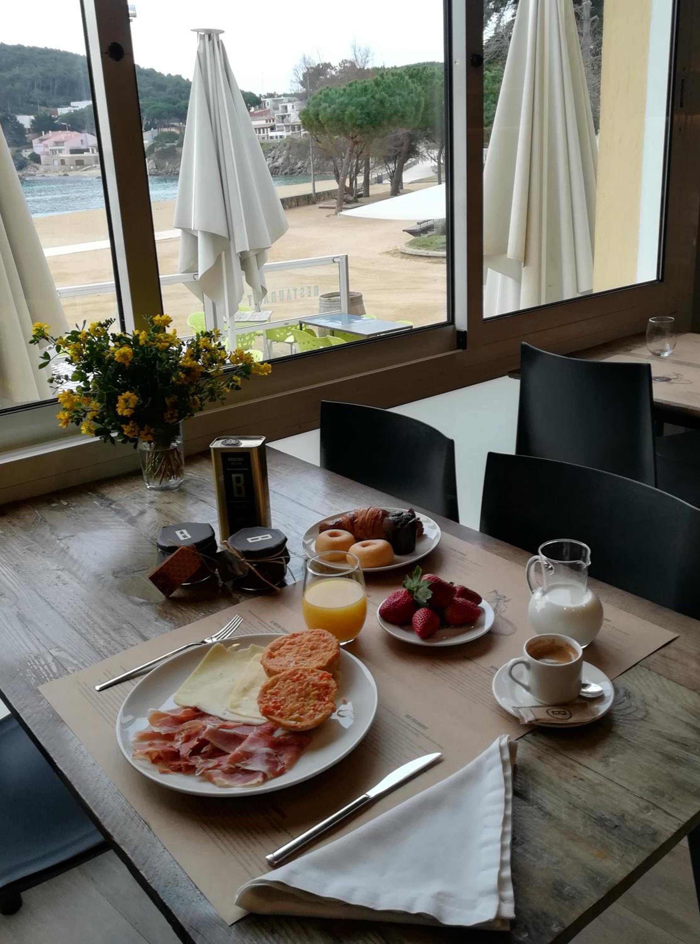 HOSTAL LA FOSCA 50/66