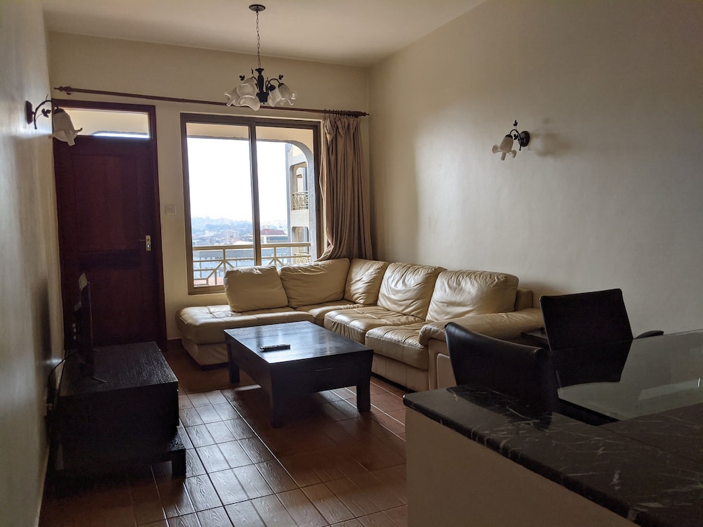 Prestige Hotel Suites 30/50