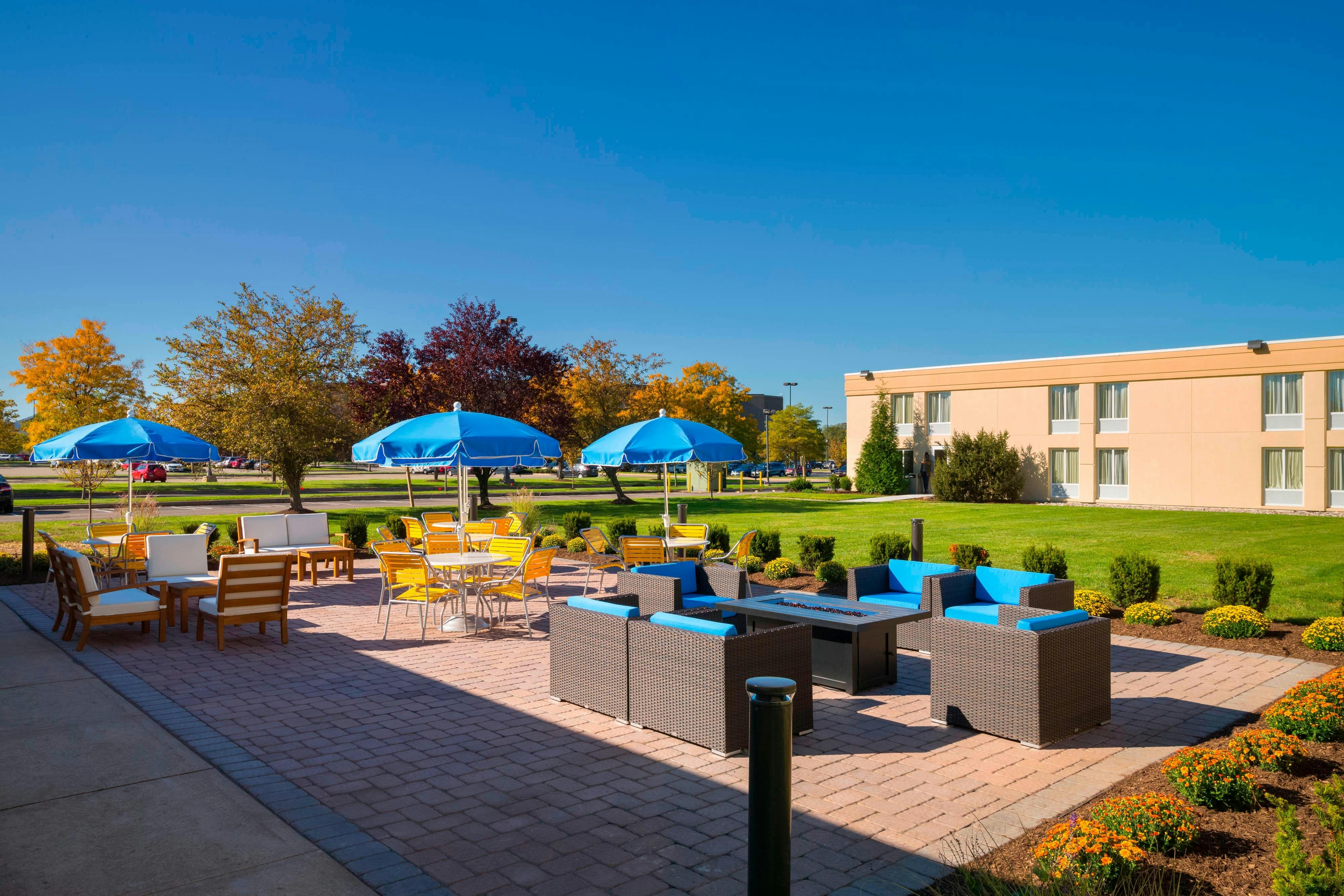 Fairfield Inn Suites By Marriott Paramus 47/47