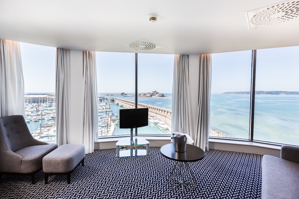 Radisson Blu Waterfront Hotel, Jersey 31/57