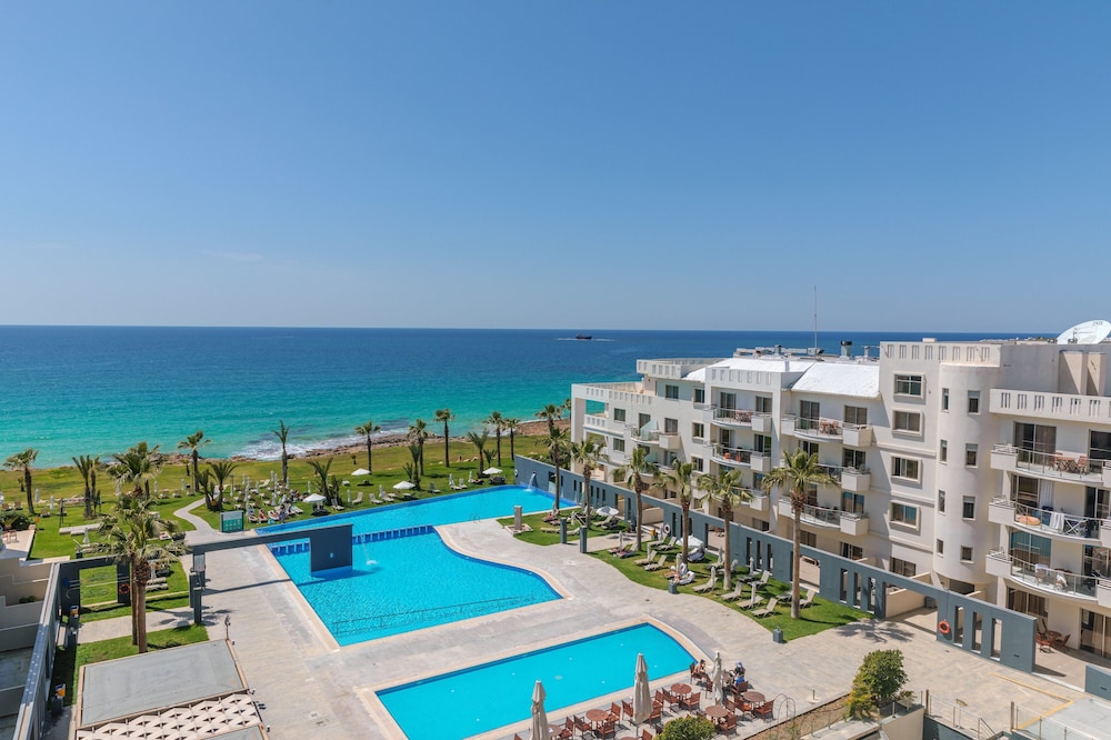 Blue Lagoon Kosher Hotel 47/50
