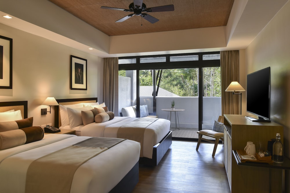 Standard, King Bed, Forest View
