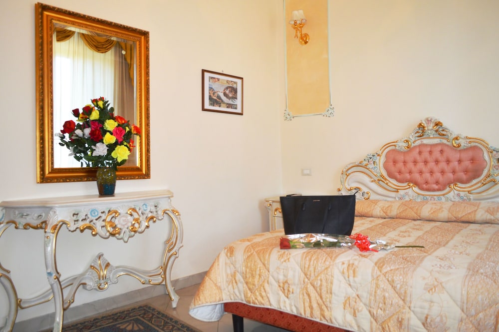Imperial Rooms Hotel Rome 1/25