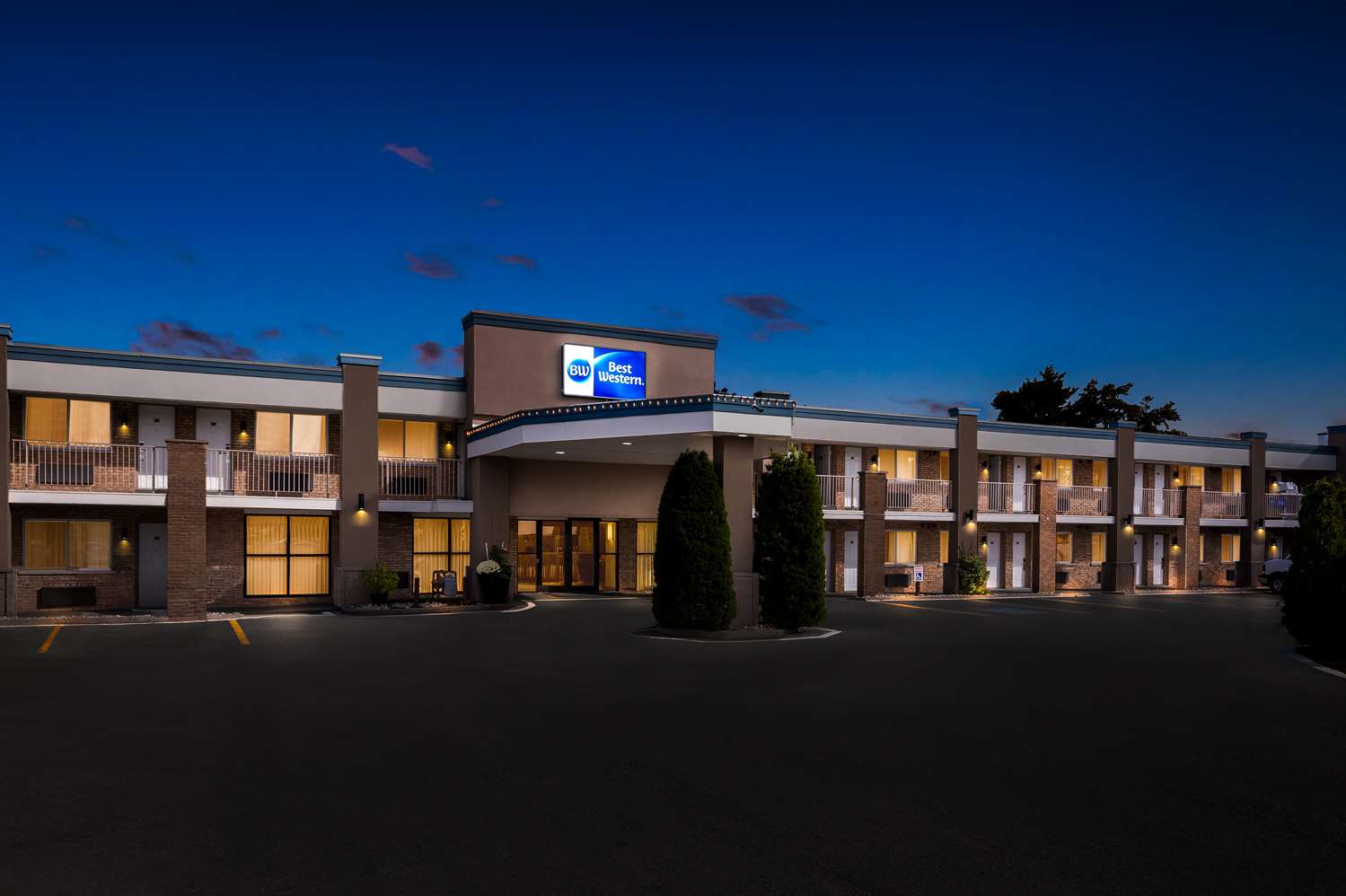 Best Western Halton Hills 1/8
