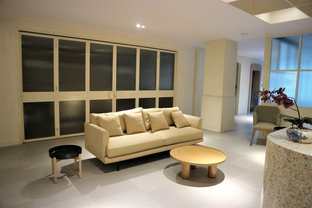 Liberta Hub Blok M Jakarta 26/36