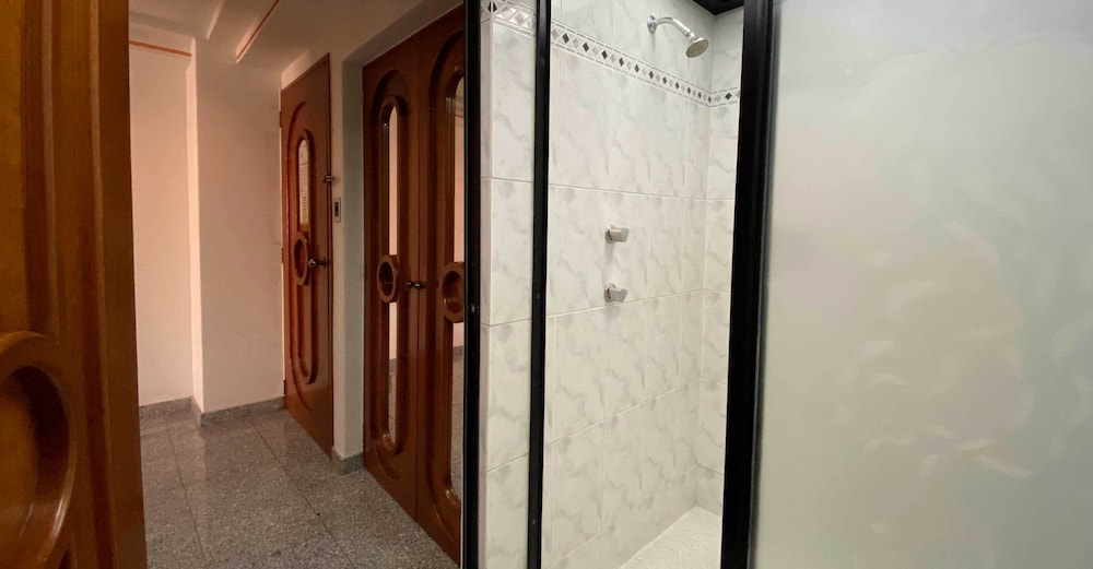 Hotel Escala Siglo XXI 24/50