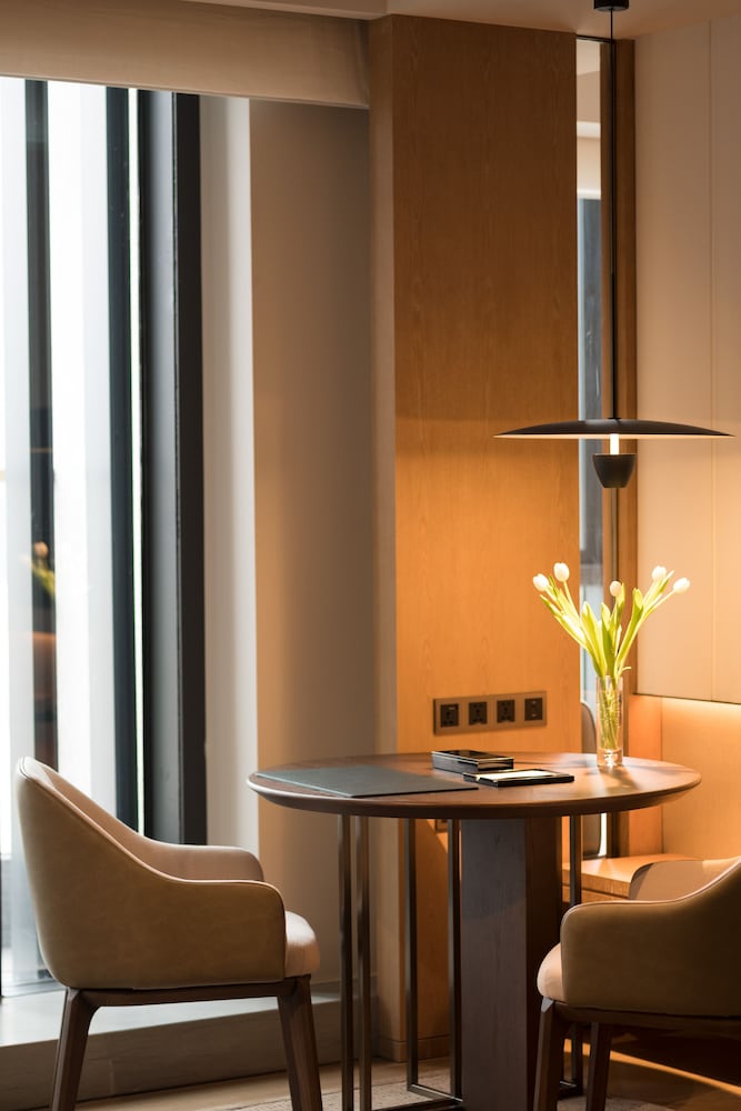 Joyze Hotel Xiamen Curio Collection By Hilton 9/38