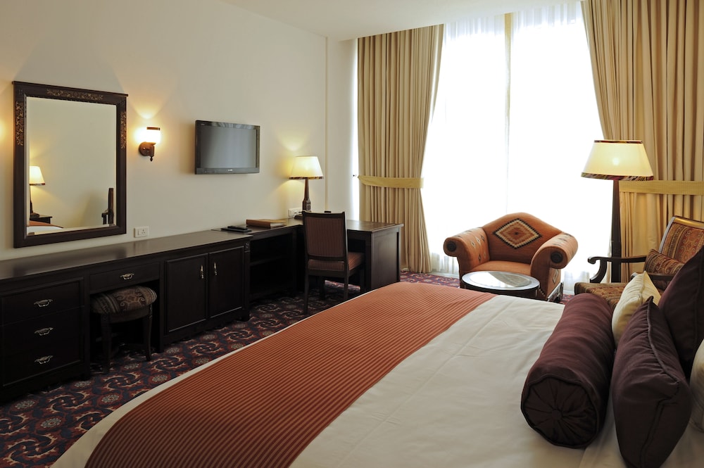 DUSHANBE SERENA HOTEL 22/70
