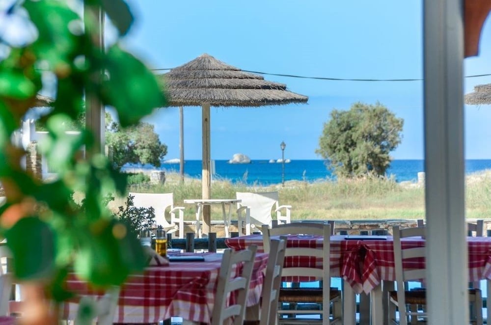 Plaka Hotel I 39/62