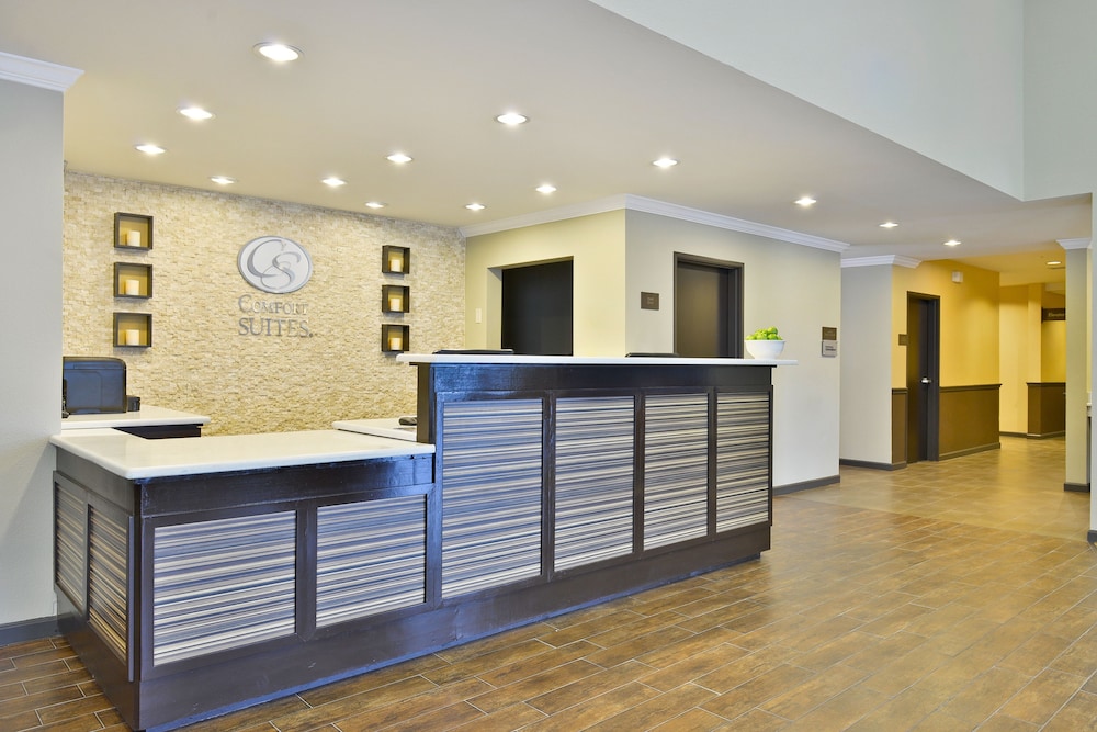 Comfort Suites near Westchase on Beltway 8 11/46