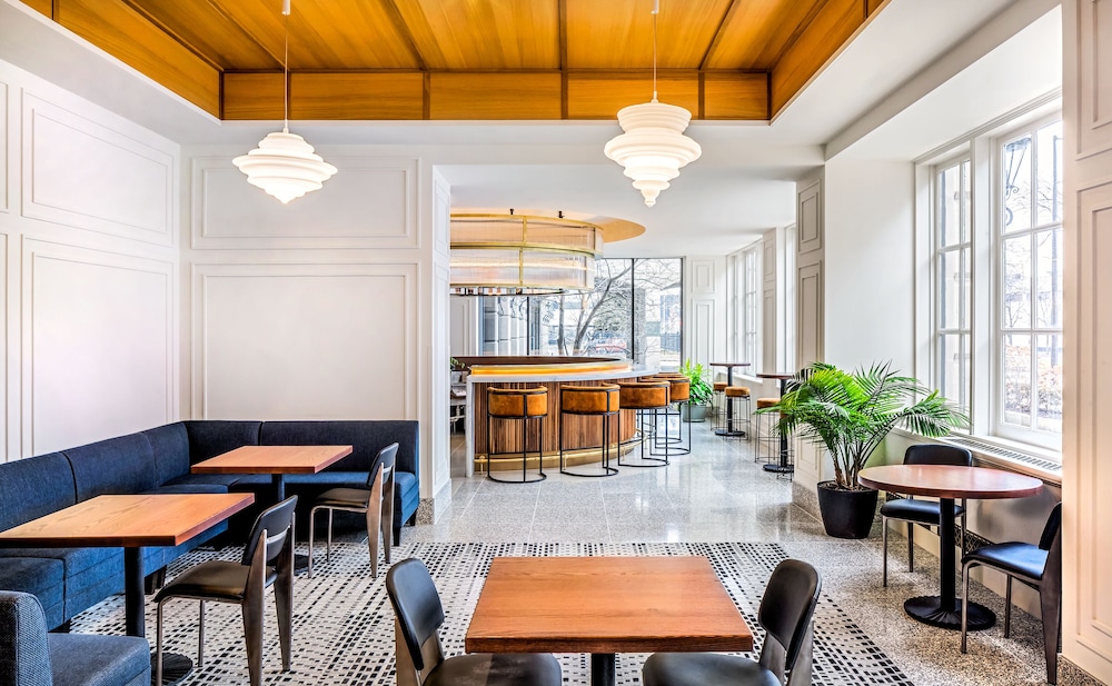 Hotel St Regis 26/31