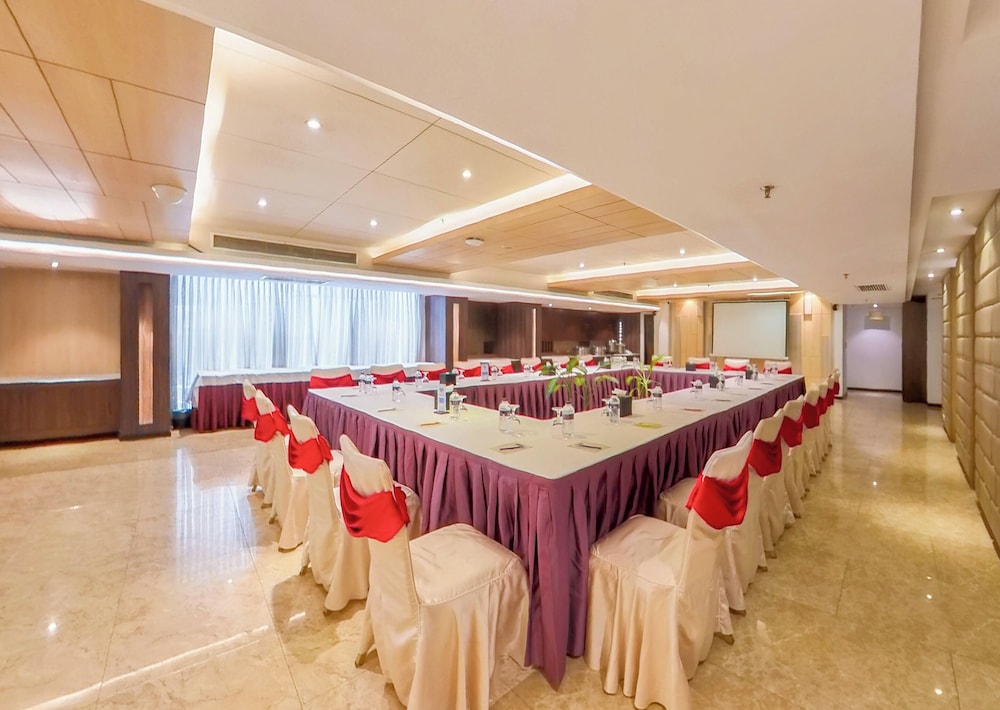 Golden Tulip the Grandmark Dhaka 36/60