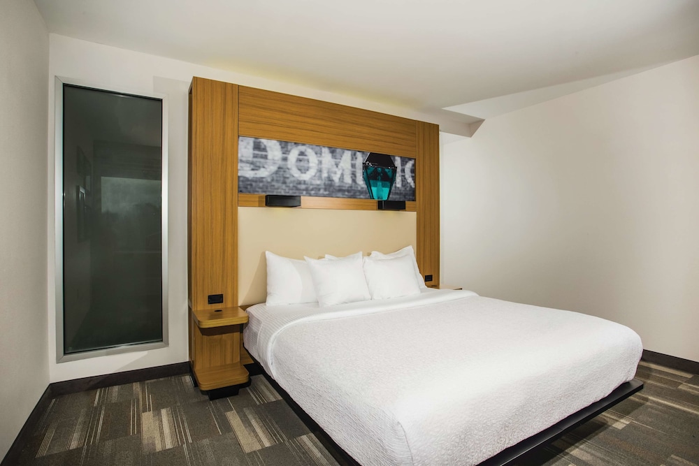 La Quinta Inn & Suites by Wyndham Winchester 14/44