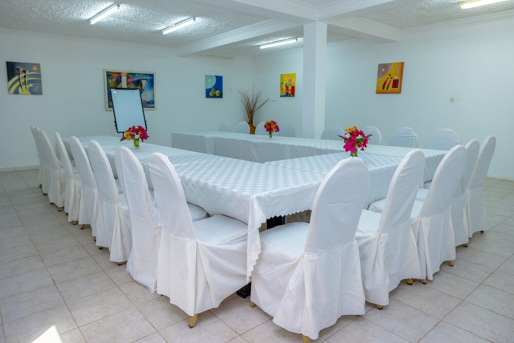 Sunu Hotel 14/37
