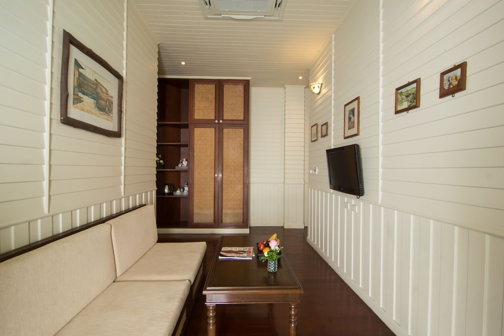 Kalanan Riverside Resort 43/59