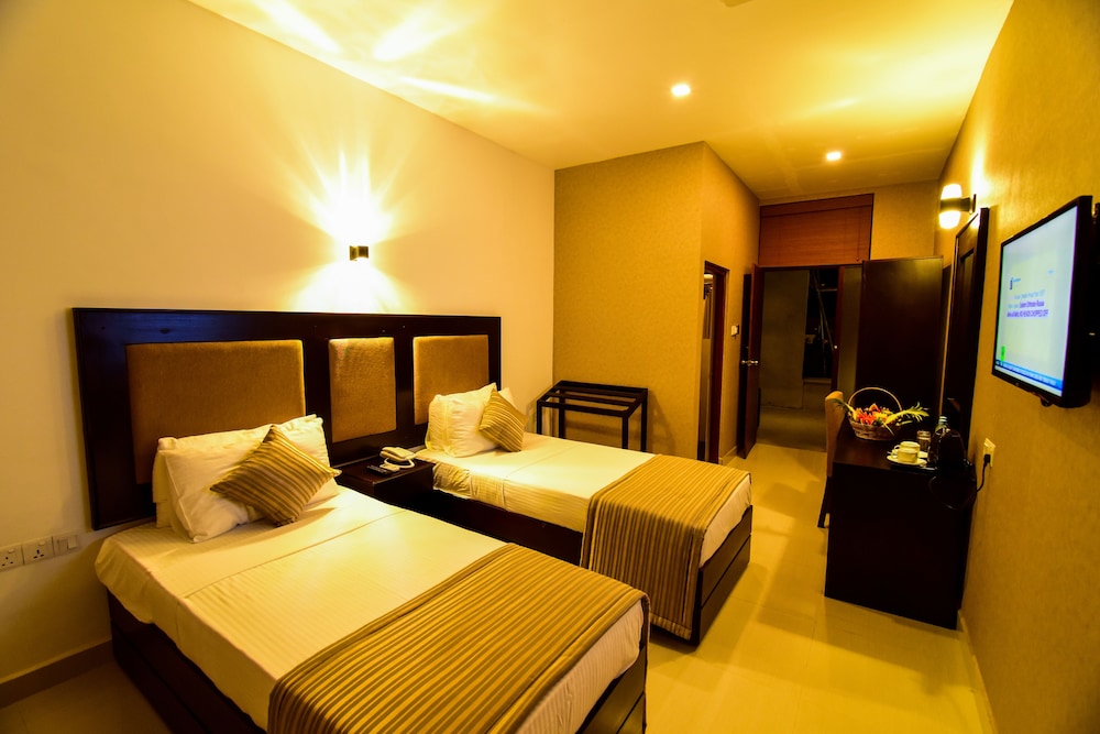 Full Moon Garden Hotel 15/41