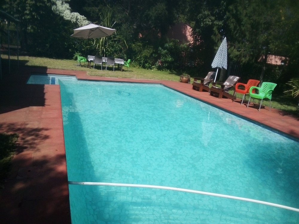 Gloria Apos S Bed And Breakfast 46/50