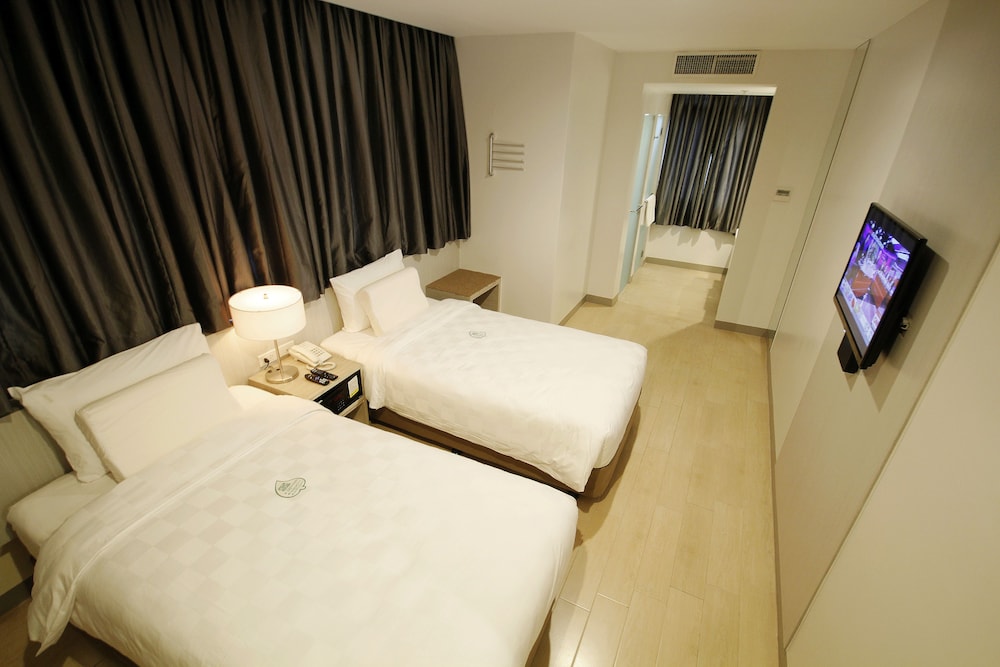 Go Hotels Ortigas Center 28/68