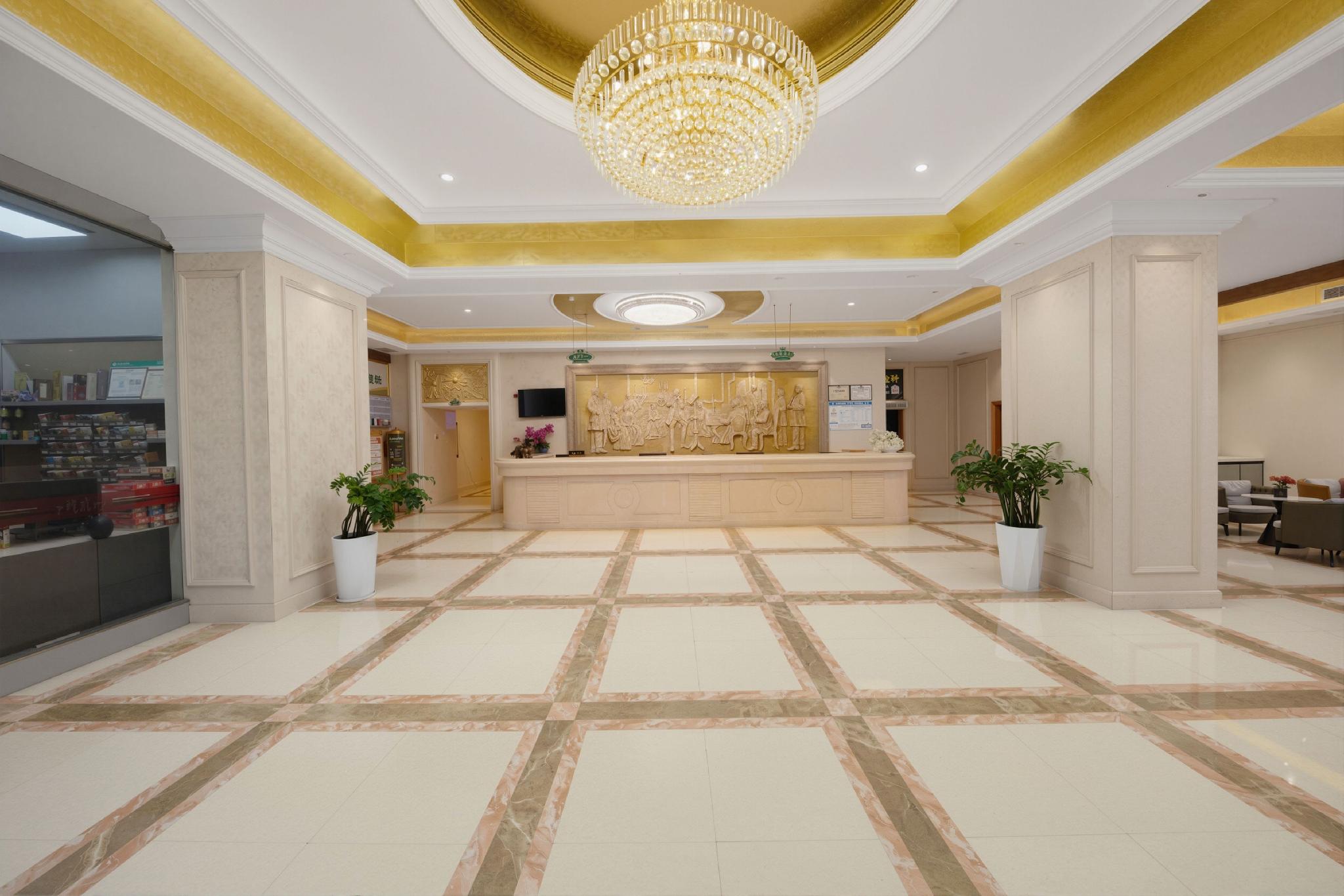 Outsky Hotel 11/50