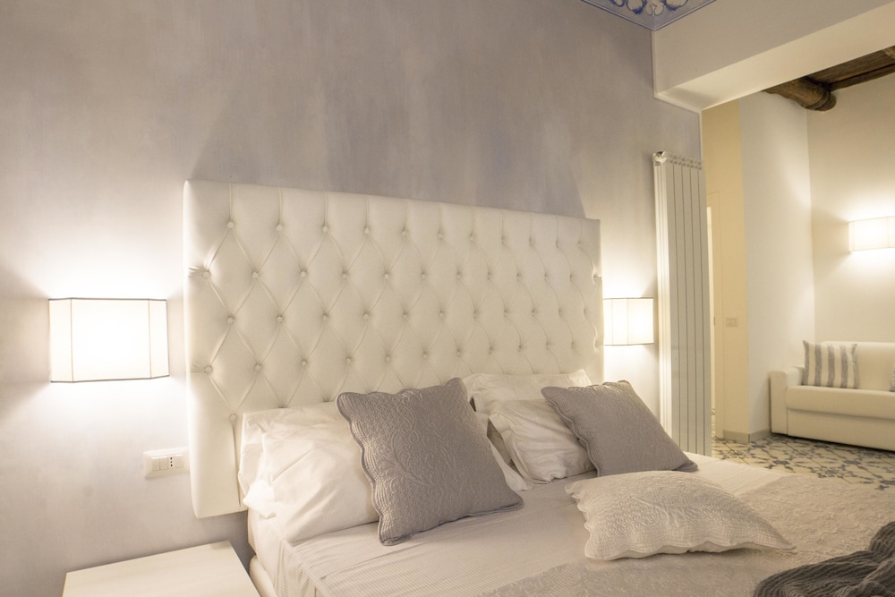 Morelli Suite 21/50