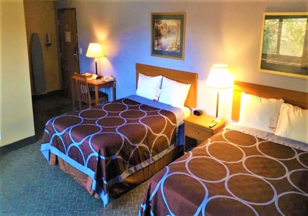 Super 8 By Wyndham Mahwah 16/28