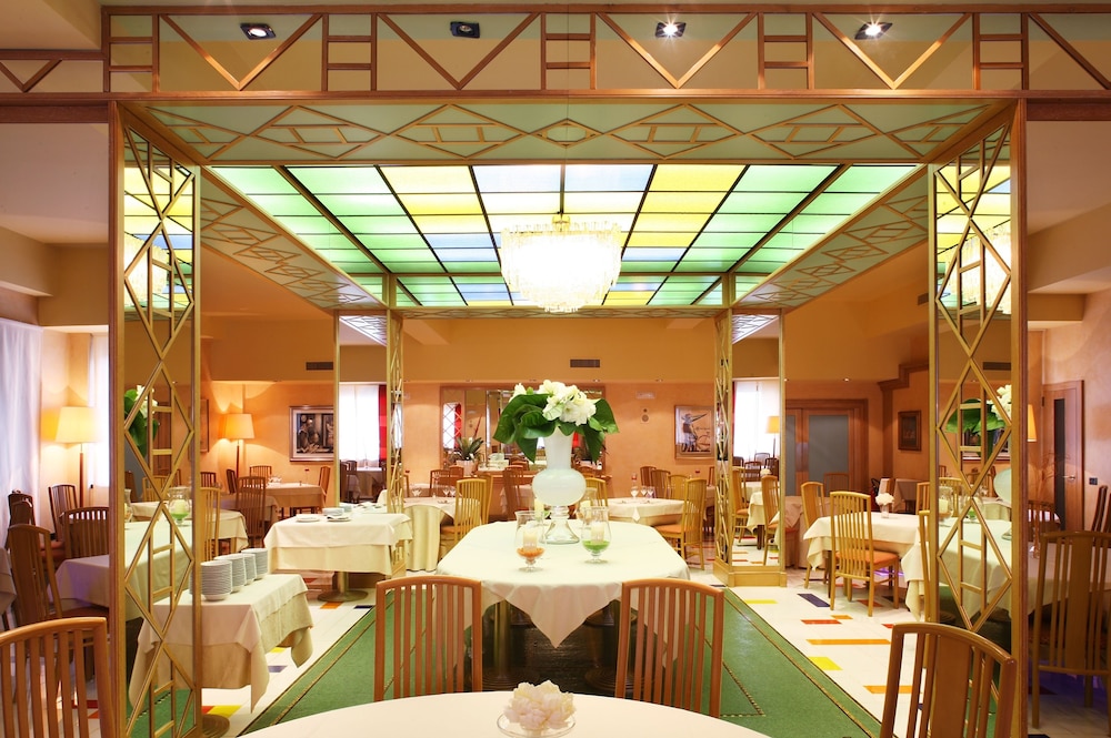 HOTEL OLIVETO 58/73