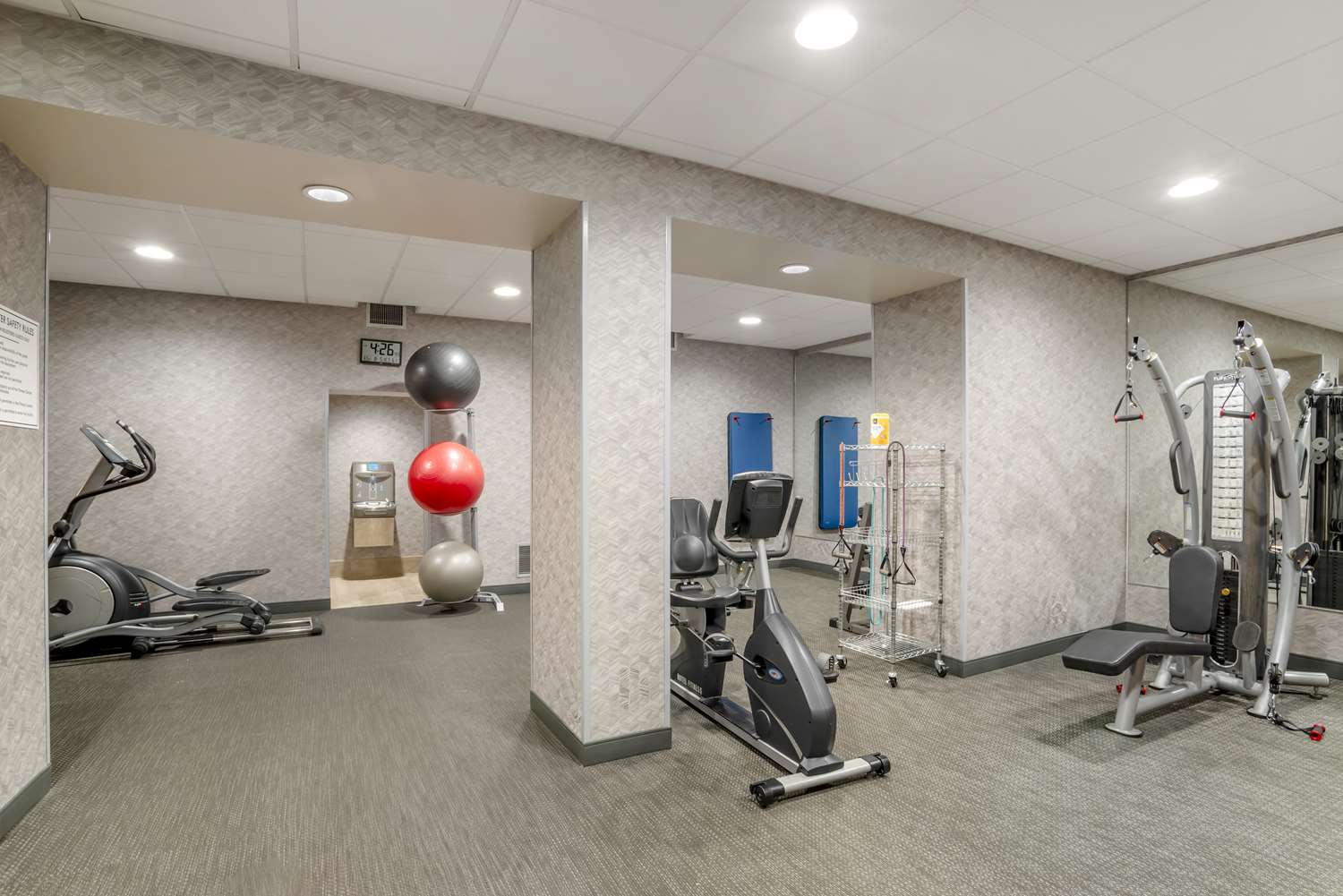 Best Western Plus Greenville I-385 Inn & Suites 27/53
