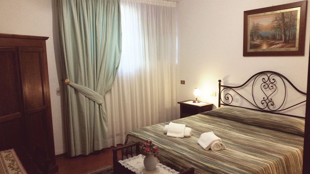 Casale Virgili 19/57