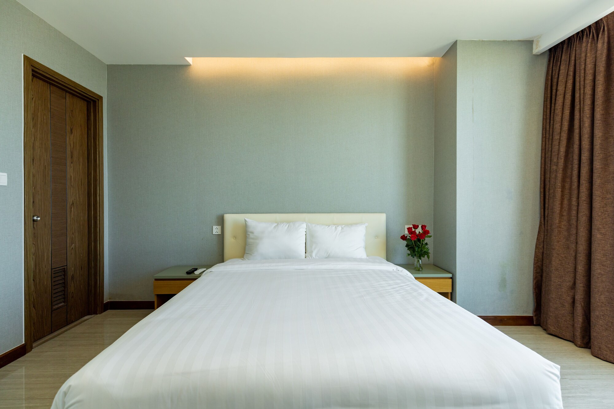 3 BEDROOMS, APARTMENT