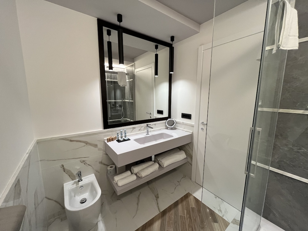 Flaneur - Rooms & Suites by Visconti 46/50