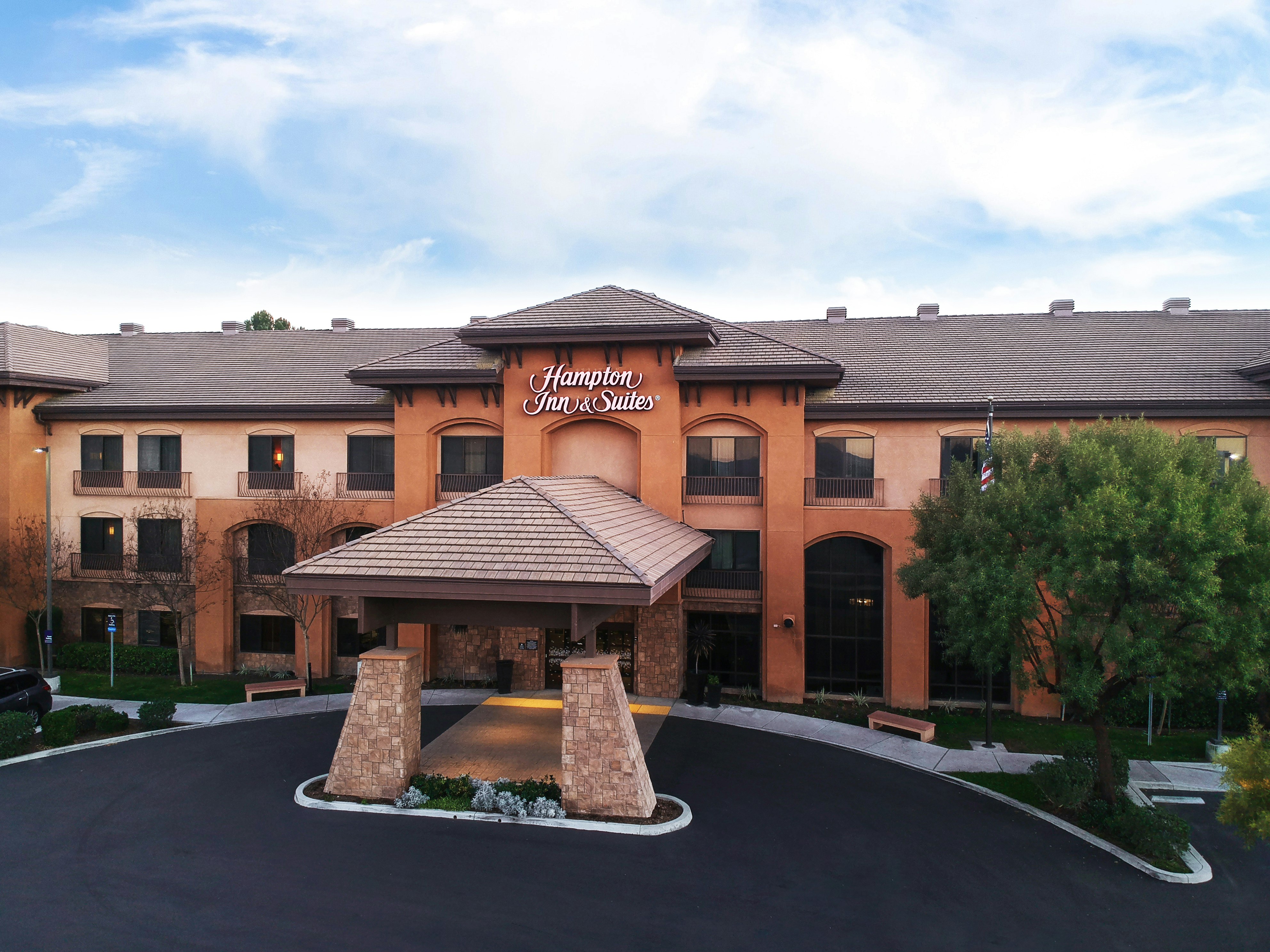 Hampton Inn & Suites Temecula 3/40