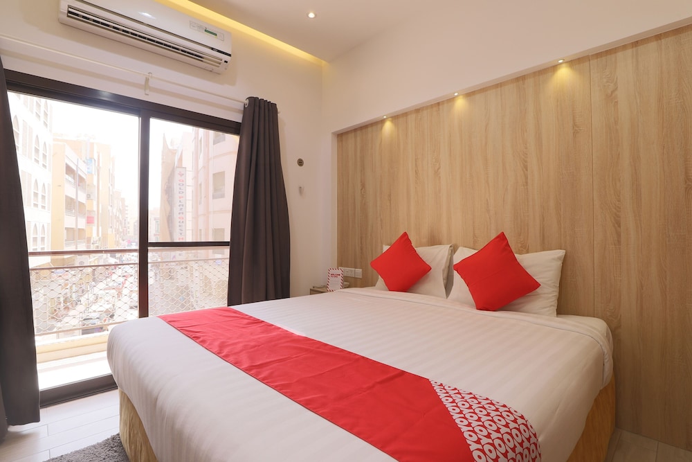Capital O 314 24 Gold Hotel 11/49