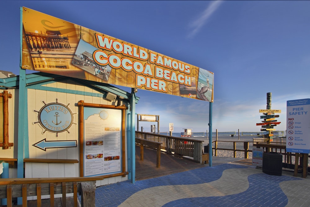 Days Inn By Wyndham Cocoa Beach Port Canaveral 10/44