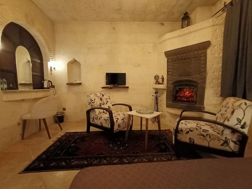 Apex Cave Hotel 39/61