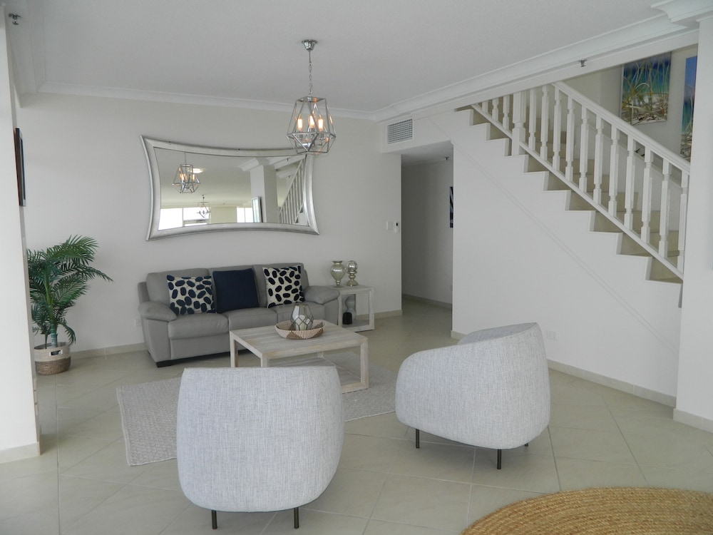 2ND AVENUE BEACHSIDE APARTMENTS 58/73