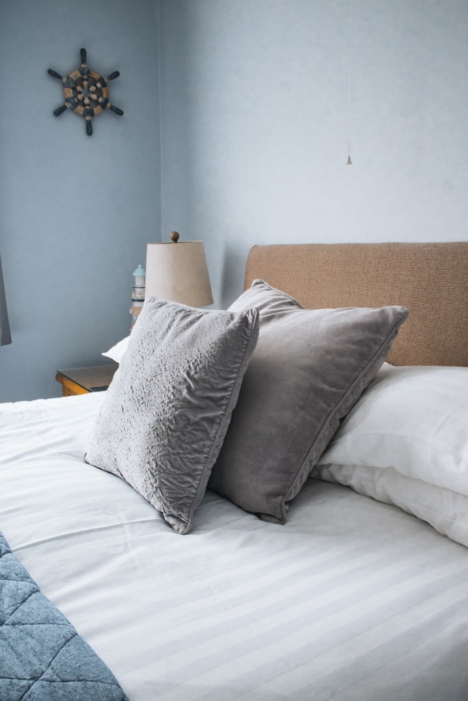 Pinewood B&amp;B 22/50