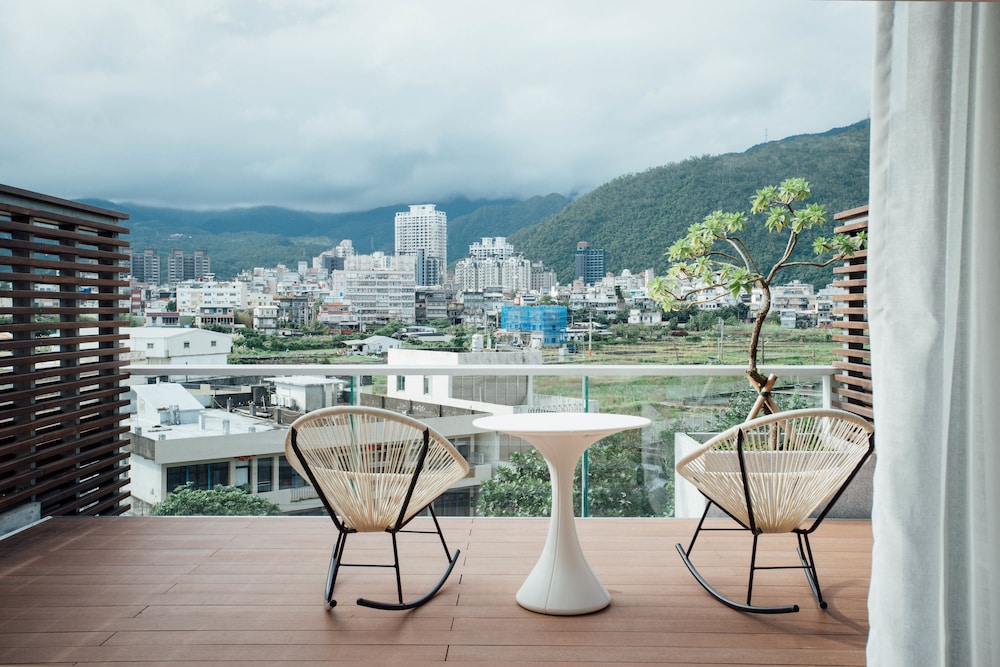 Onsense Villa 37/61