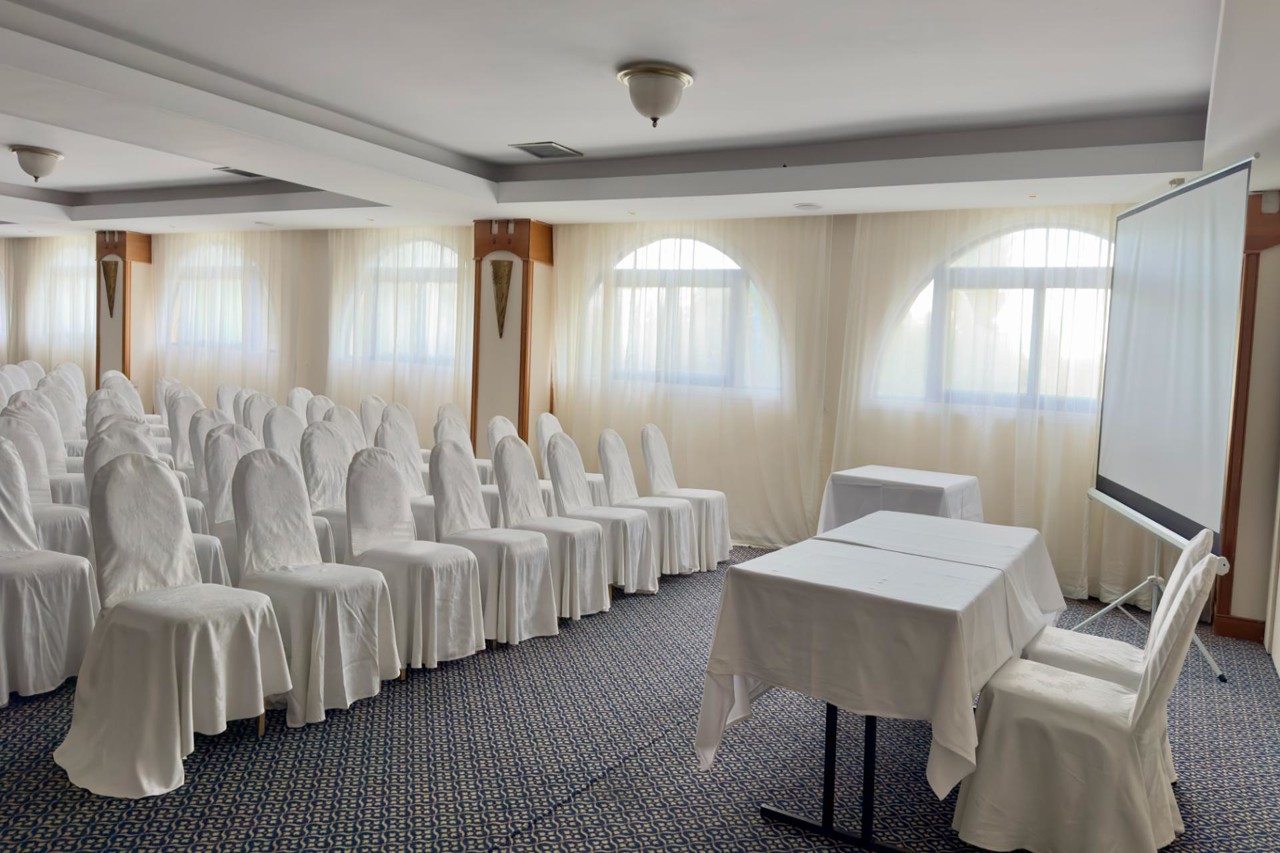 Navarria Hotel 40/50