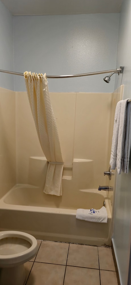 Texas Inn and Suites - Rio Grande Valley 62/62
