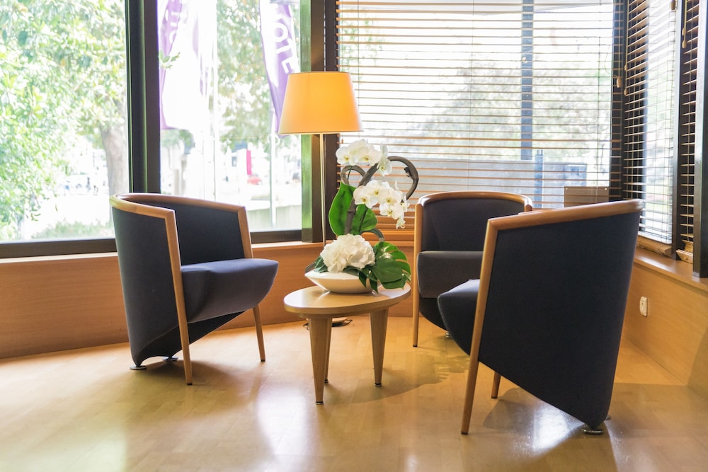 Mercure Angers Centre De Congres 51/65