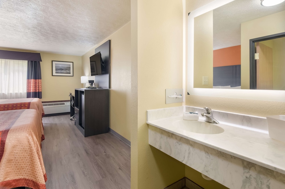 Americas Best Value Inn & Suites Independence Va 10/40