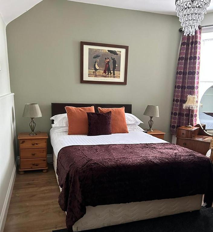 1 Bedroom, House