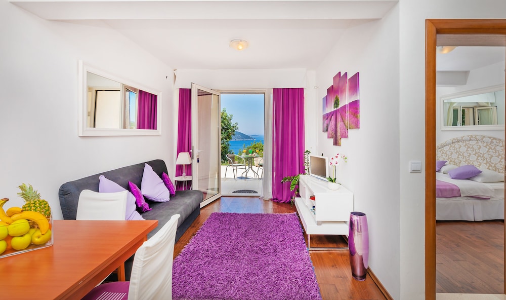Residences Island View 7/34